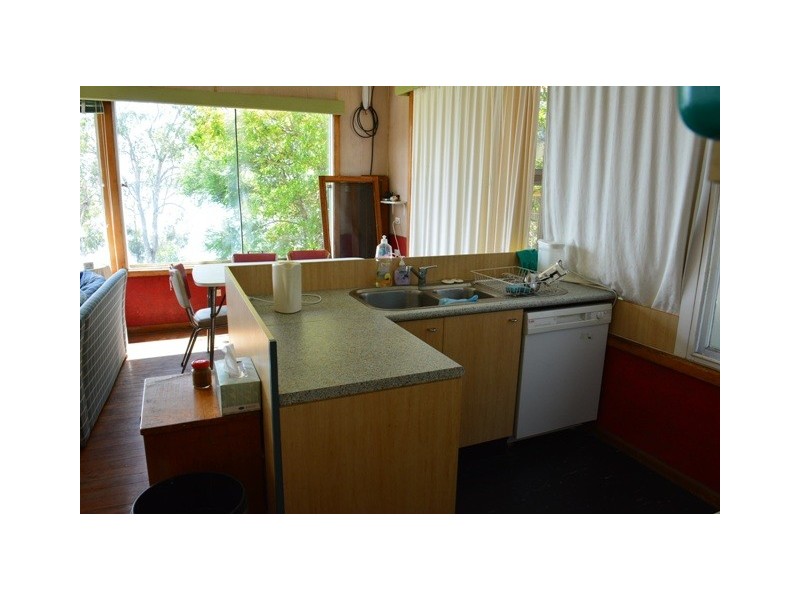 51 Gordon Avenue, Summerland Point NSW 2259