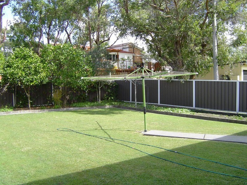 24 Kullaroo Road, Summerland Point NSW 2259