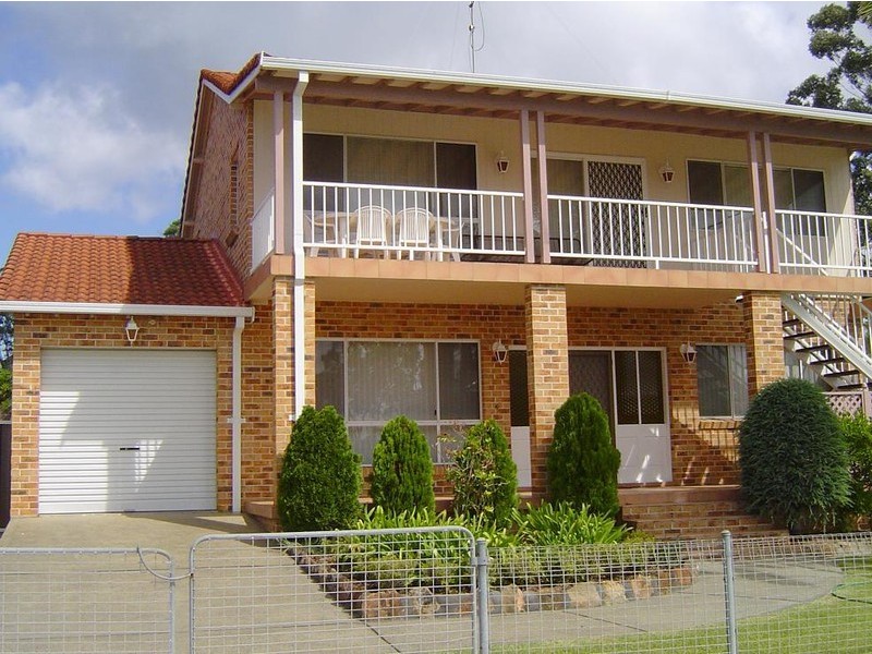 24 Kullaroo Road, Summerland Point NSW 2259