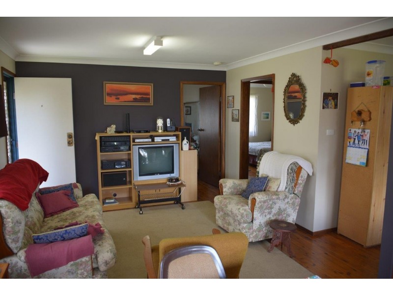33 Dulkara Street, Gwandalan NSW 2259