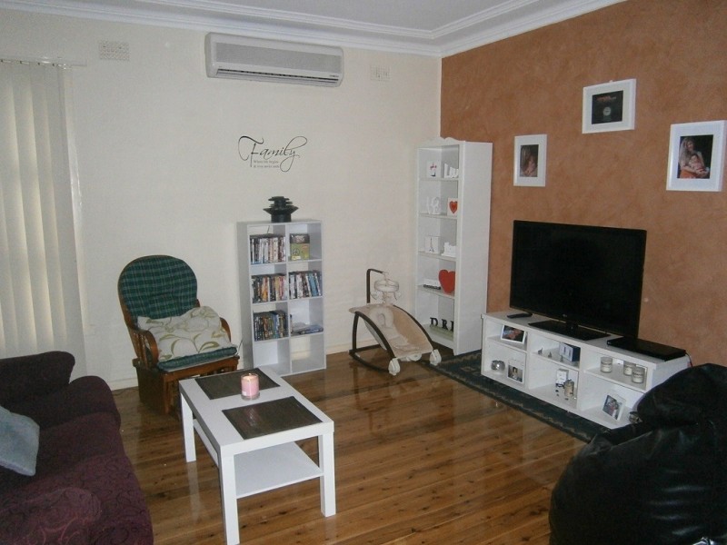 11 Quinalup Street, Gwandalan NSW 2259