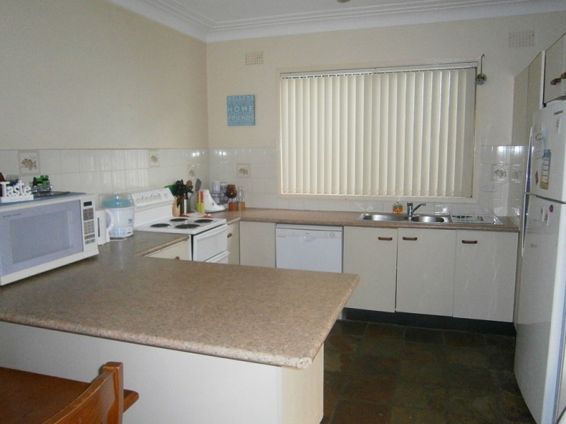 11 Quinalup Street, Gwandalan NSW 2259