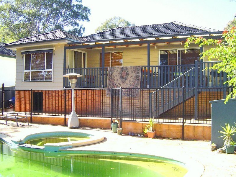 82 Teragalin Drive, Chain Valley Bay NSW 2259