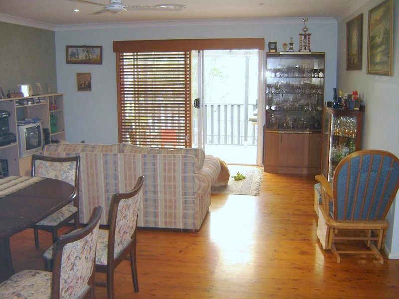 82 Teragalin Drive, Chain Valley Bay NSW 2259