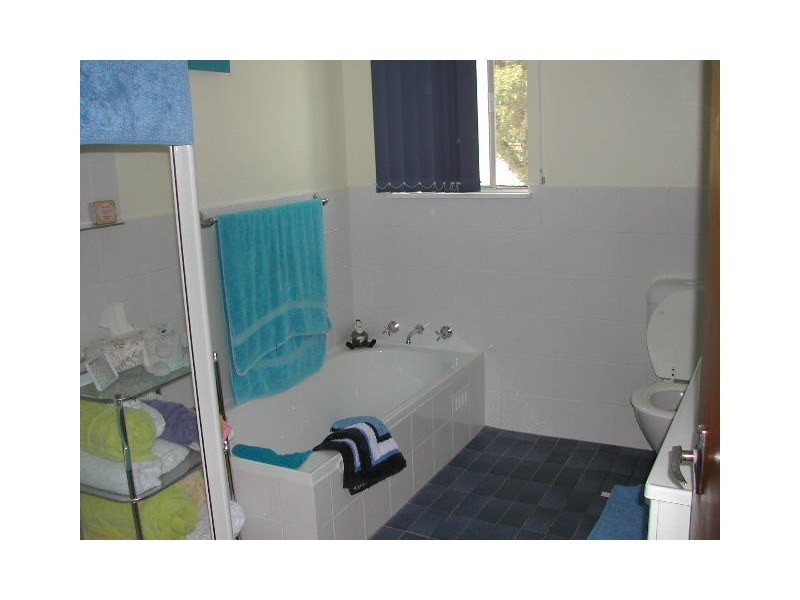 Summerland Point NSW 2259