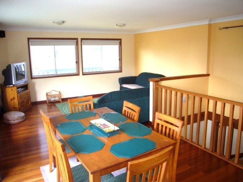 19 Yackerboom Avenue, Buff Point NSW 2262