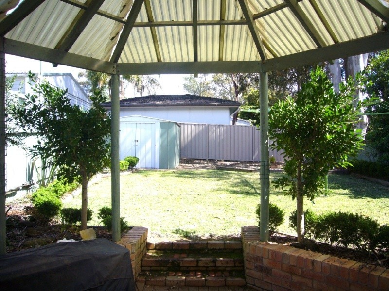 19 Yackerboom Avenue, Buff Point NSW 2262