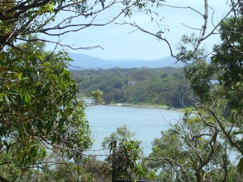 32 Anita Avenue, Lake Munmorah NSW 2259