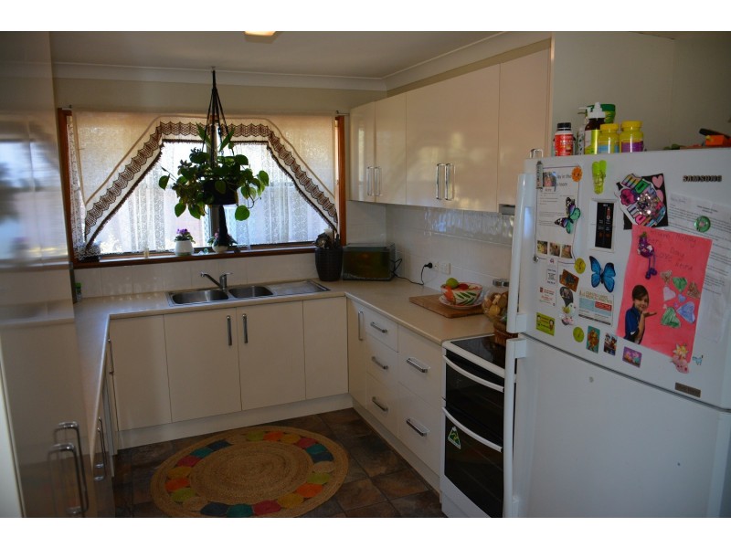 11 Murraba Crescent, Gwandalan NSW 2259