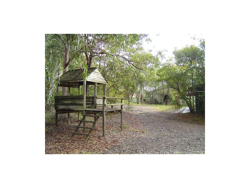 30 Summerland Road, Summerland Point NSW 2259