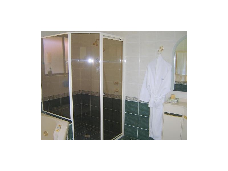 18 Ginganup Road, Summerland Point NSW 2259