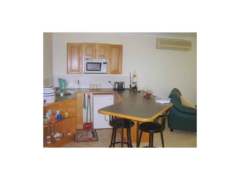 18 Ginganup Road, Summerland Point NSW 2259