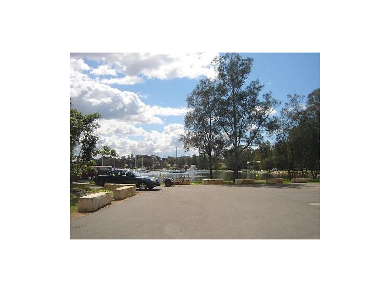 18 Ginganup Road, Summerland Point NSW 2259