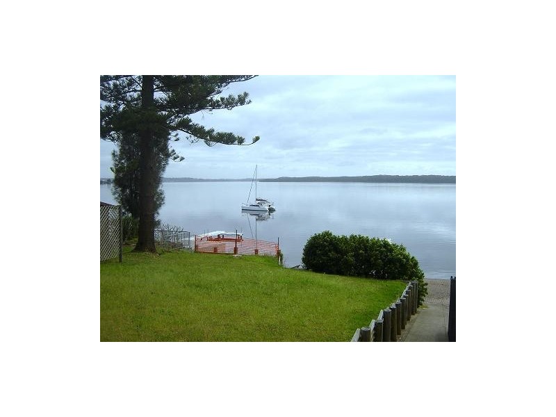 53A Gordon Avenue, Summerland Point NSW 2259