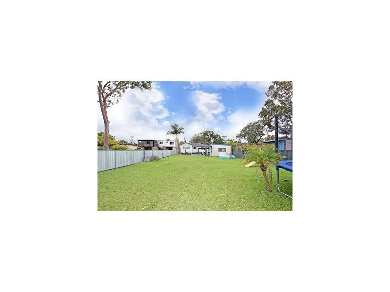 40 Elouera Avenue, Buff Point NSW 2262