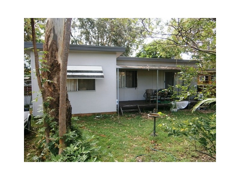 20 Murrumbong Road, Summerland Point NSW 2259