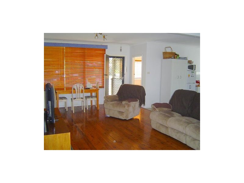 17 Ourringo Street, Budgewoi NSW 2262