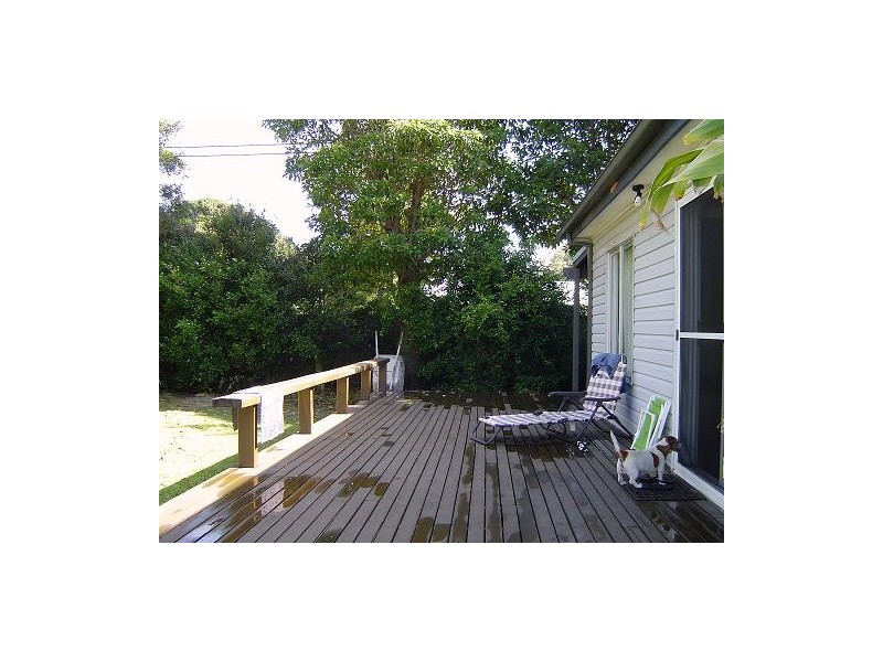 17 Ourringo Street, Budgewoi NSW 2262