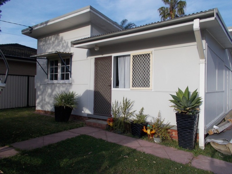 5 Sunset Parade, Chain Valley Bay NSW 2259