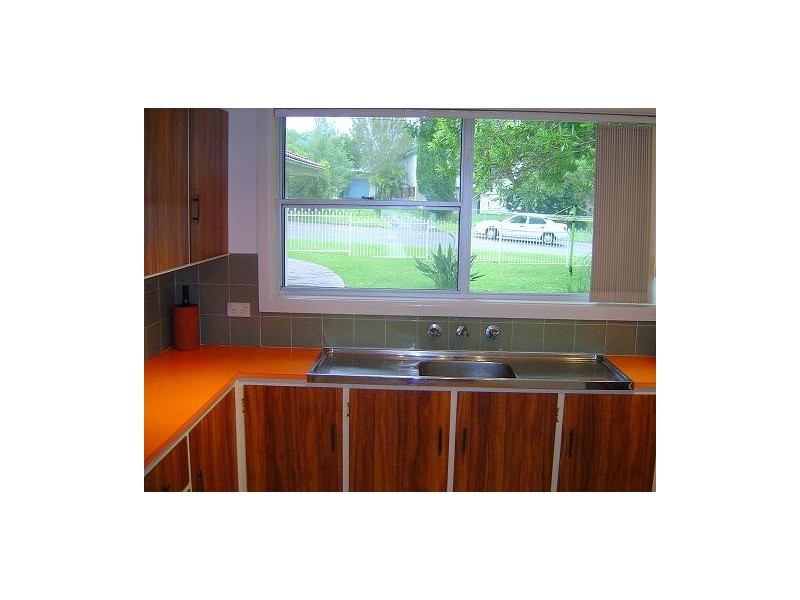 75 Sunrise Avenue, Budgewoi NSW 2262