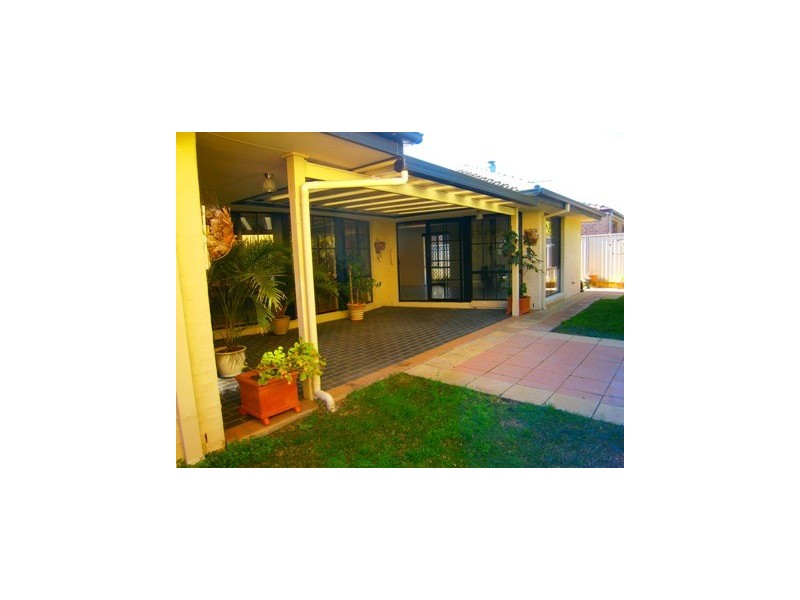 4 Starboard Row, Lake Munmorah NSW 2259