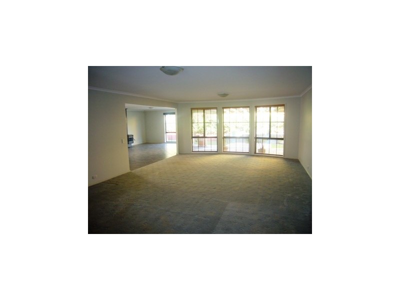 4 Starboard Row, Lake Munmorah NSW 2259