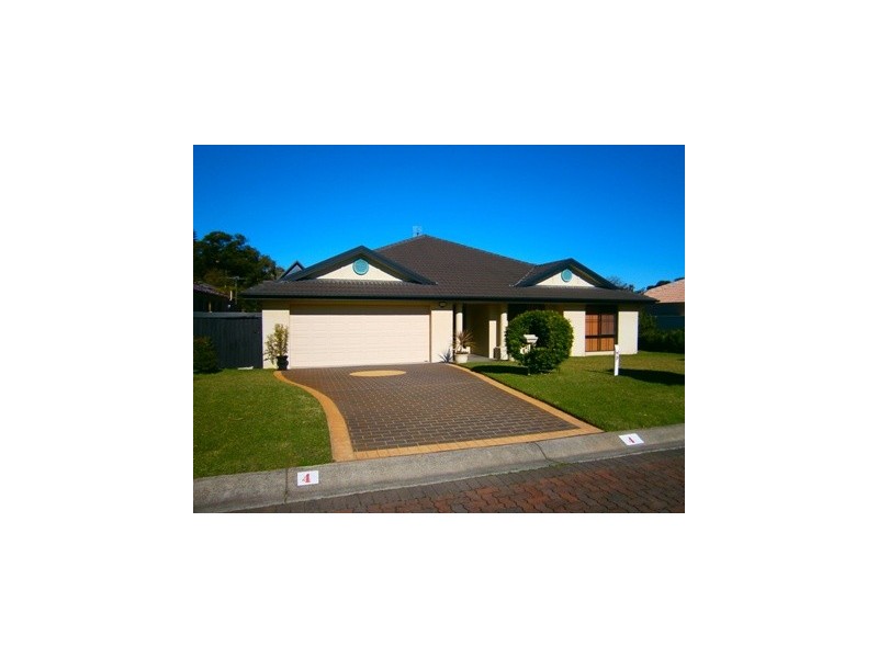 4 Starboard Row, Lake Munmorah NSW 2259