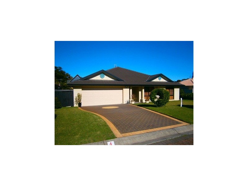 4 Starboard Row, Lake Munmorah NSW 2259