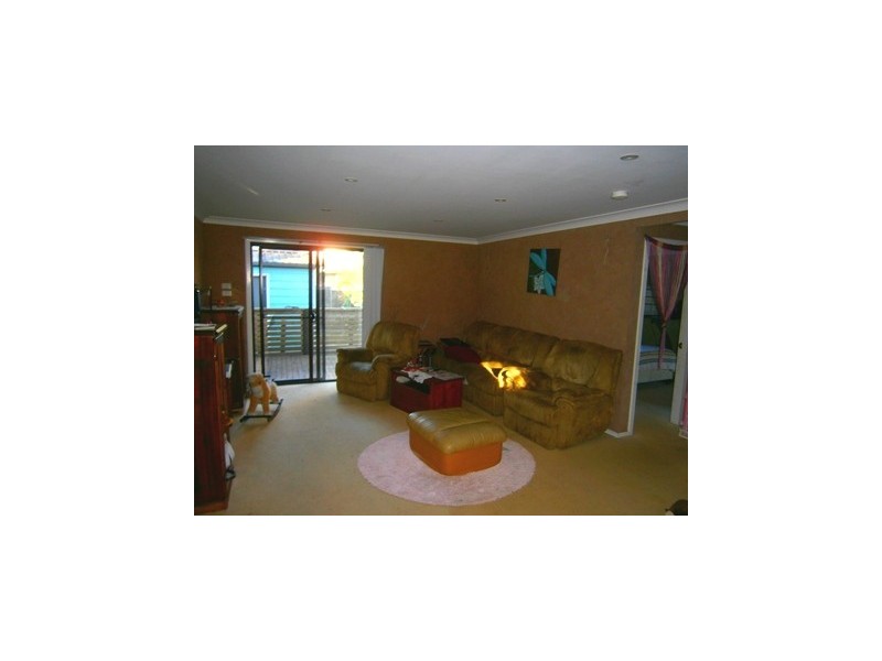 15 Findlay Avenue, Chain Valley Bay NSW 2259