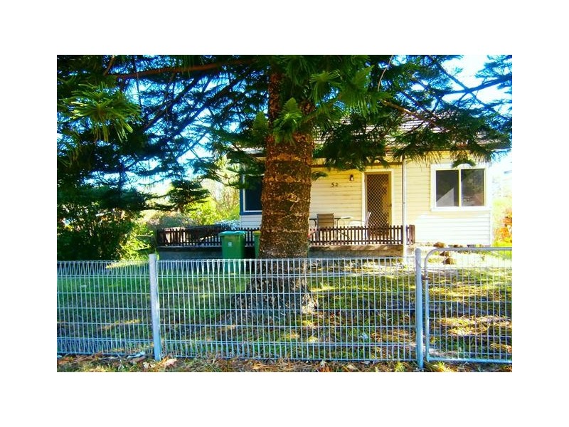 52 Natuna Avenue, Budgewoi NSW 2262