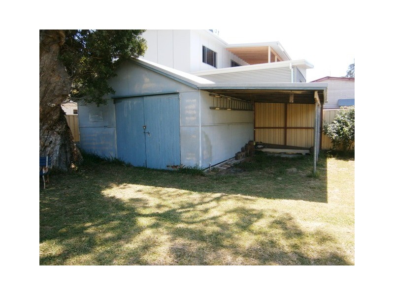 2 Ourringo Street, Budgewoi NSW 2262