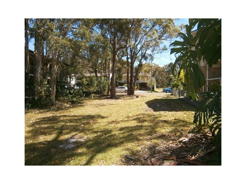 30 Yeramba Rd, Summerland Point NSW 2259