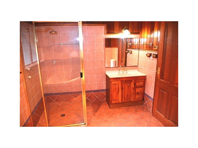 46 Yeramba Road, Summerland Point NSW 2259