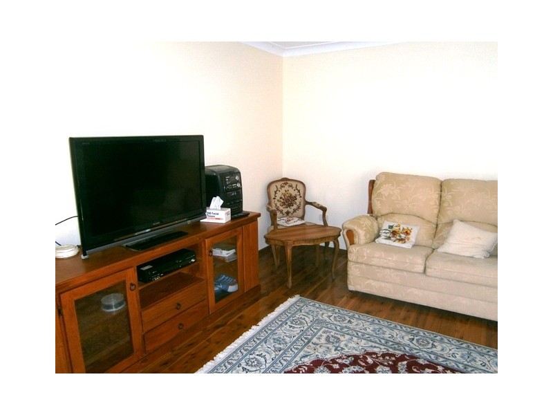 16 Kalani Street, Budgewoi NSW 2262