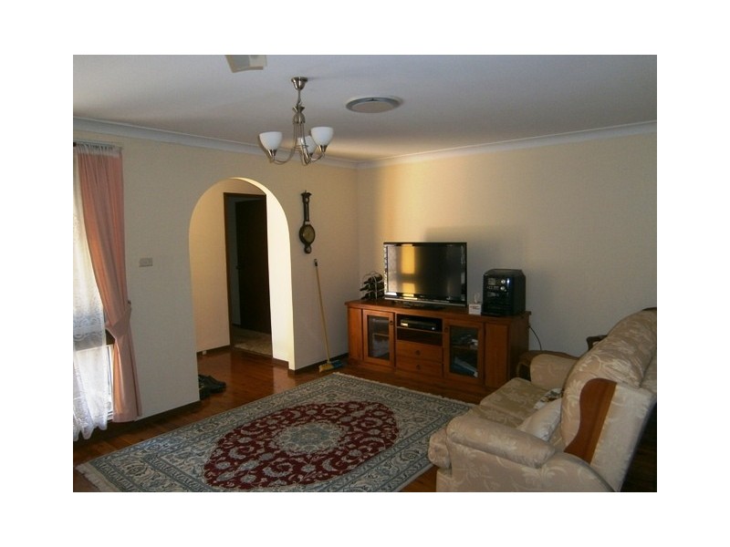 16 Kalani Street, Budgewoi NSW 2262