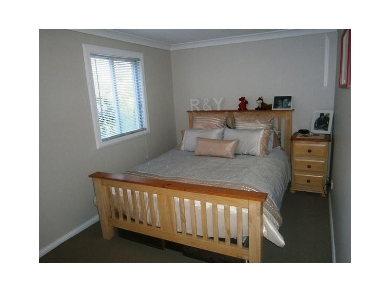 1 Birrabang Avenue, Summerland Point NSW 2259