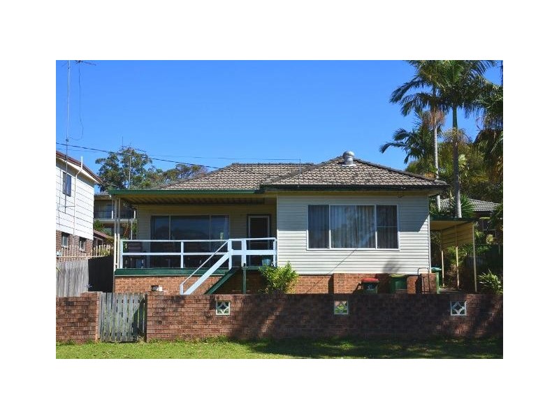 43 Winbin Crescent, Gwandalan NSW 2259