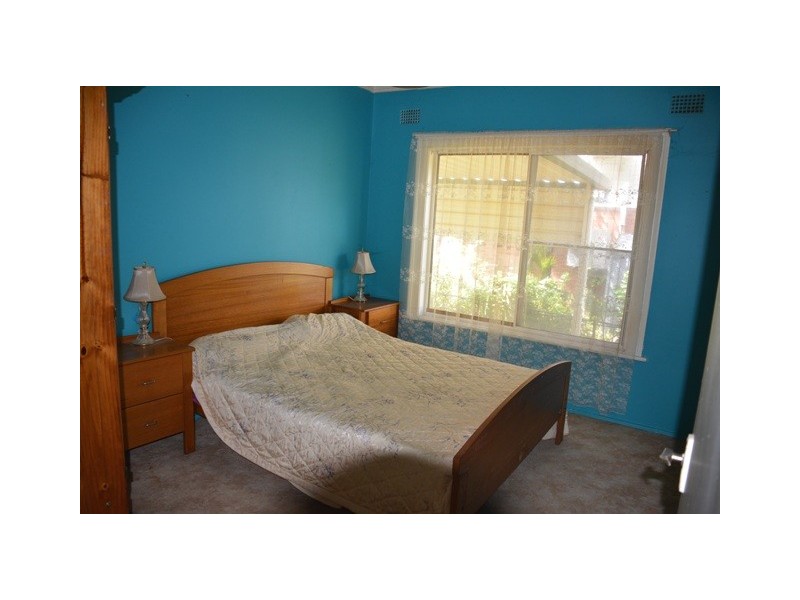 43 Winbin Crescent, Gwandalan NSW 2259