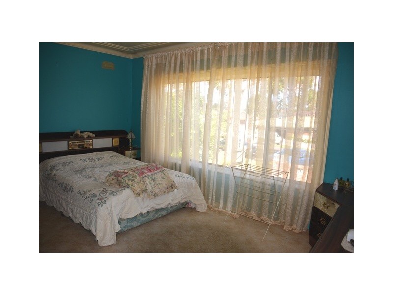 43 Winbin Crescent, Gwandalan NSW 2259