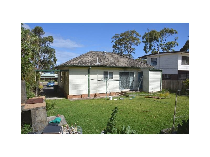 43 Winbin Crescent, Gwandalan NSW 2259