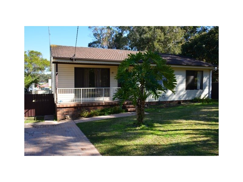 18 Dianne Avenue, Lake Munmorah NSW 2259