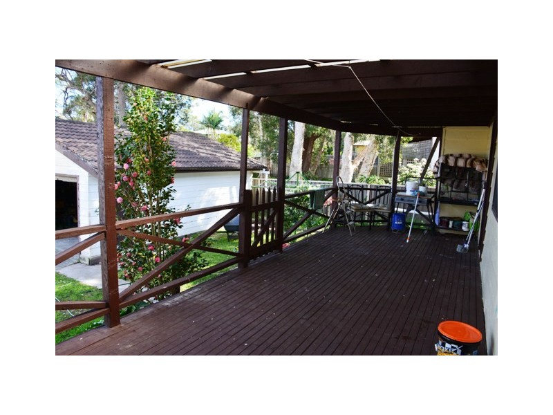 18 Dianne Avenue, Lake Munmorah NSW 2259