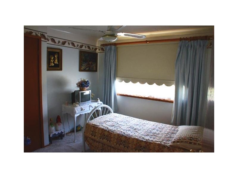 47 Warrina Avenue, Summerland Point NSW 2259