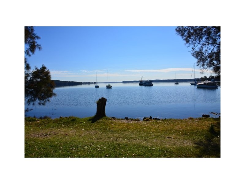 53 Kullaroo Road, Summerland Point NSW 2259