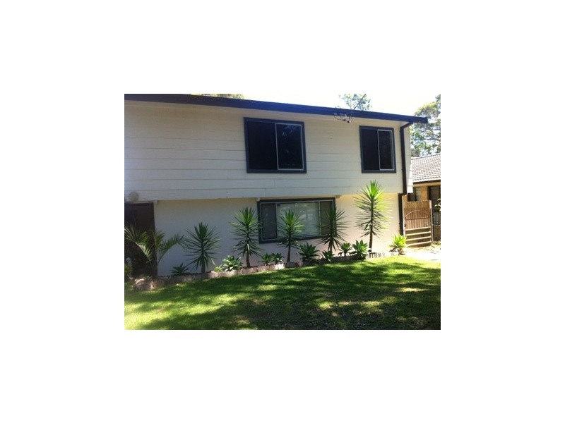 107 Cams Boulevarde, Summerland Point NSW 2259