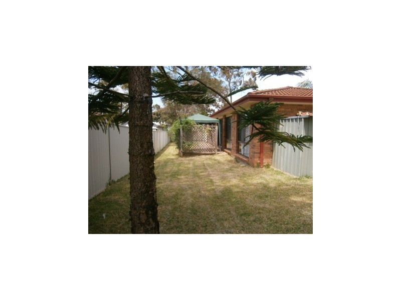 42A Warrina Avenue, Summerland Point NSW 2259