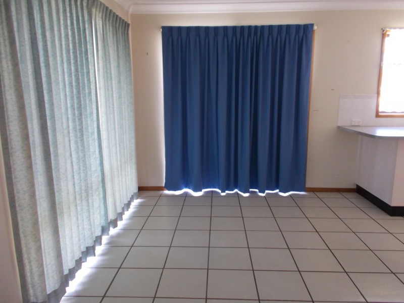 42B Warrina Ave, Summerland Point NSW 2259