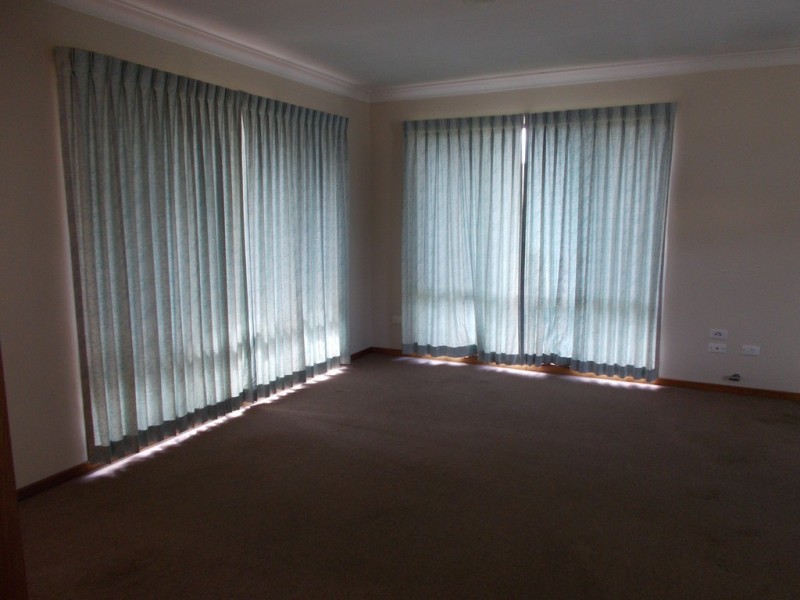 42B Warrina Ave, Summerland Point NSW 2259