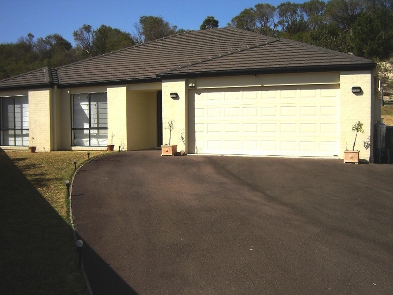 2 Cuttlefish Close, Lake Munmorah NSW 2259
