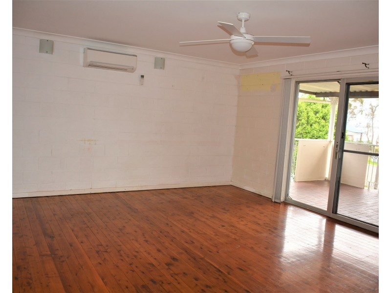 127 Buff point Ave, Buff Point NSW 2262